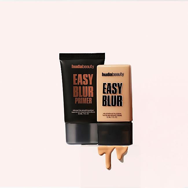 Fudge de bronce fácil de difuminar de Huda Beauty.